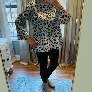 Leopard Print Long Sleeve Top